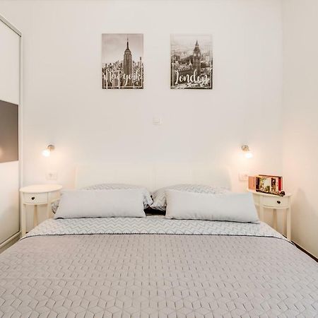 La Vie Est Belle Apartamento Trogir Exterior foto