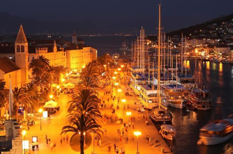 La Vie Est Belle Apartamento Trogir Exterior foto