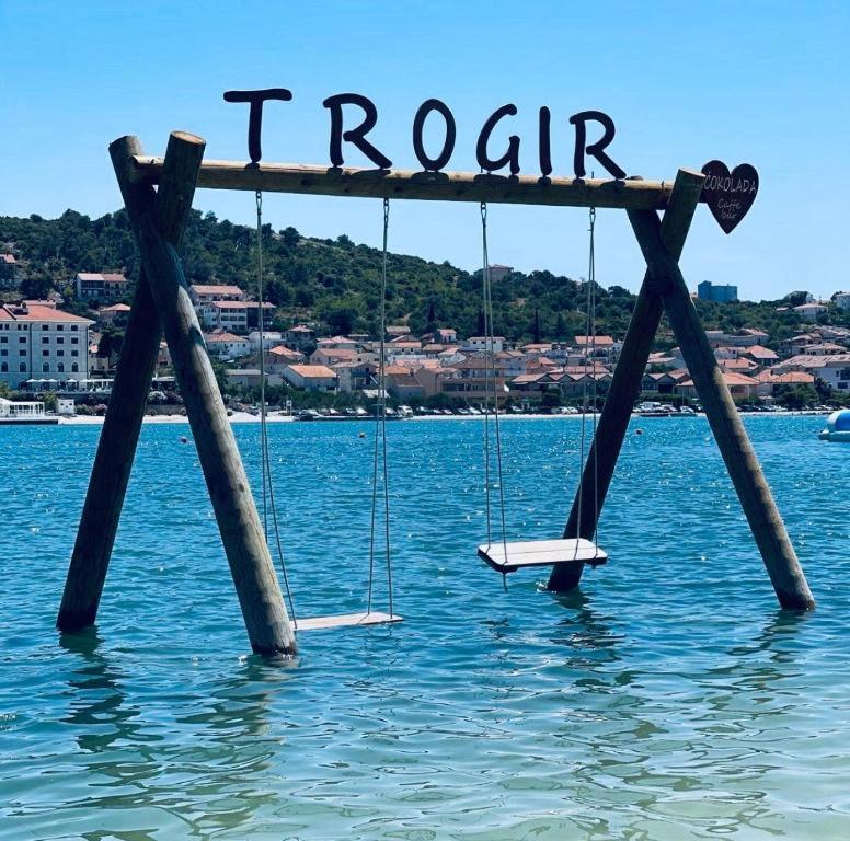 La Vie Est Belle Apartamento Trogir Exterior foto