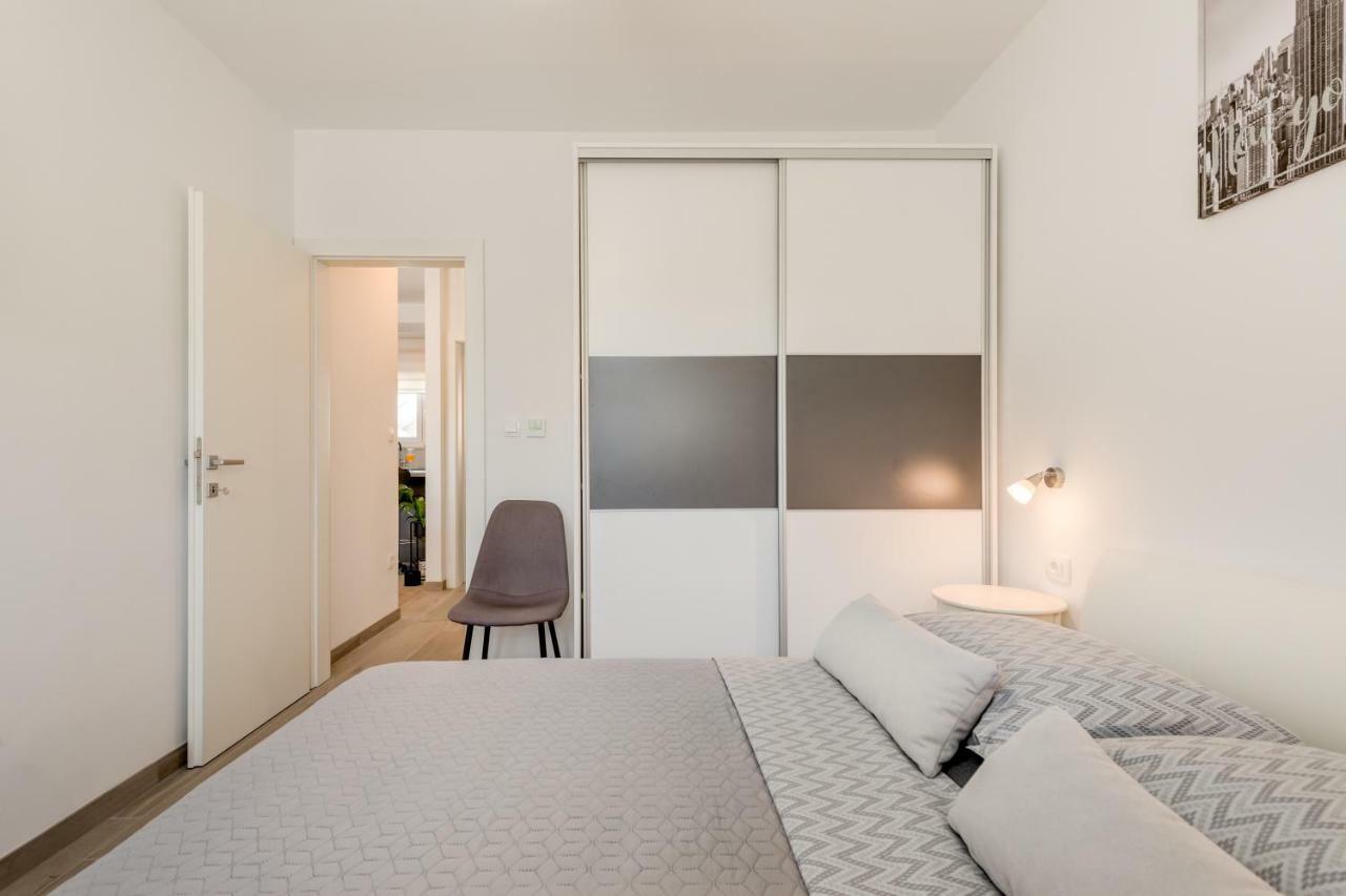 La Vie Est Belle Apartamento Trogir Exterior foto