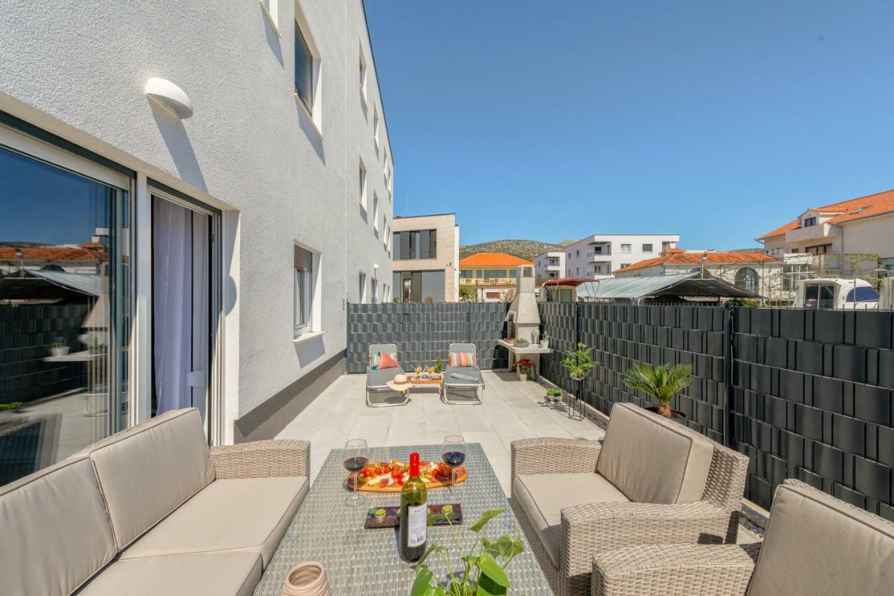 La Vie Est Belle Apartamento Trogir Exterior foto